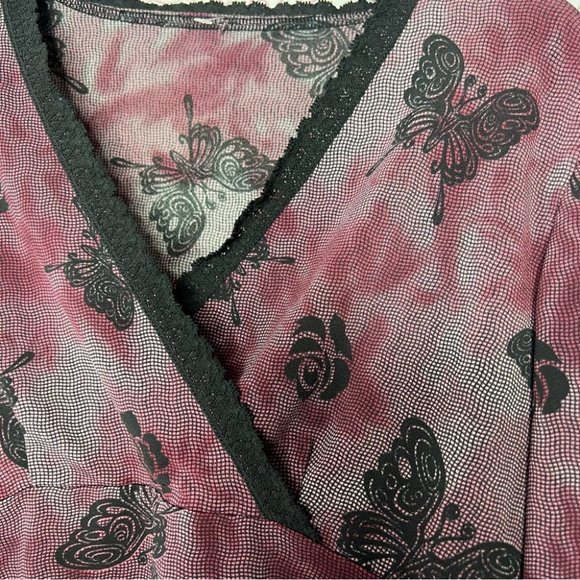 Butterfly roses shirt stretchy y2k lace trim black and red goth punk fairy y2k - Picture 4 of 7